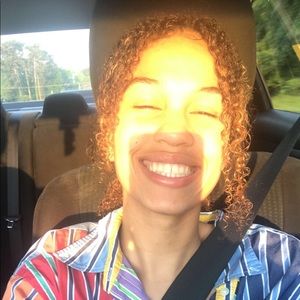 Meet your Posher, Karis